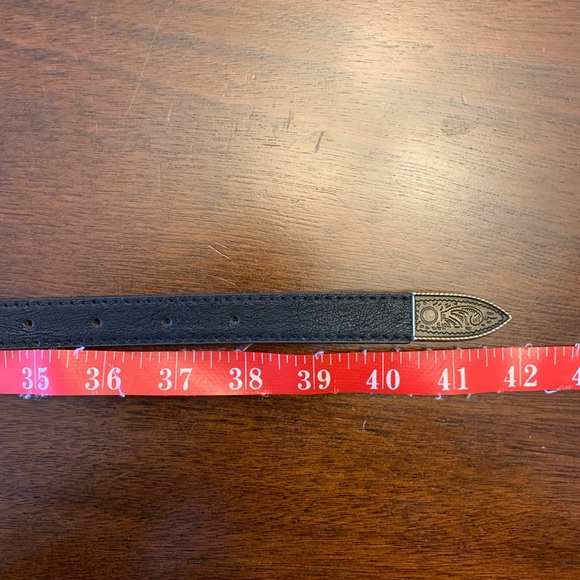 Oval Viintage Style Belt - Picture 5 of 5